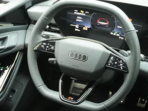 Audi A6 e-tron Avant S line quattro