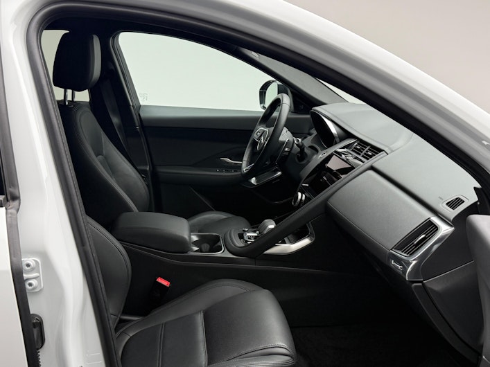 Vehicle image JAGUAR E-PACE