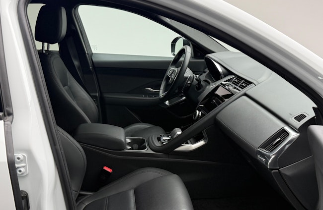 Vehicle image 9 Vehicle image 9