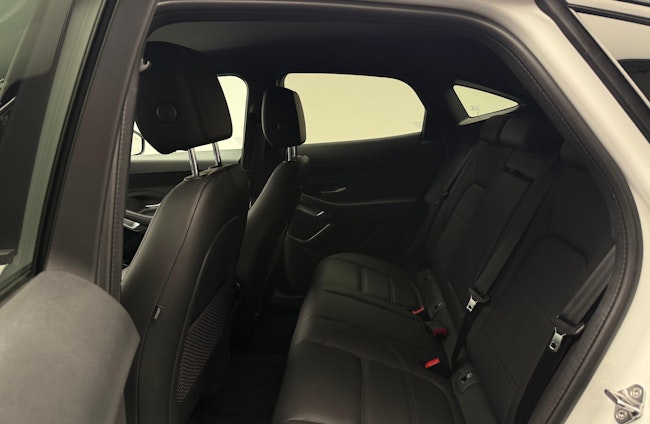 Vehicle image 6 Vehicle image 6