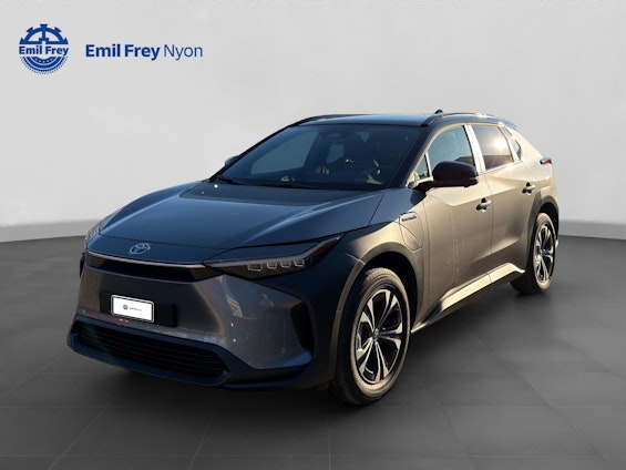 First vehicle image First vehicle image