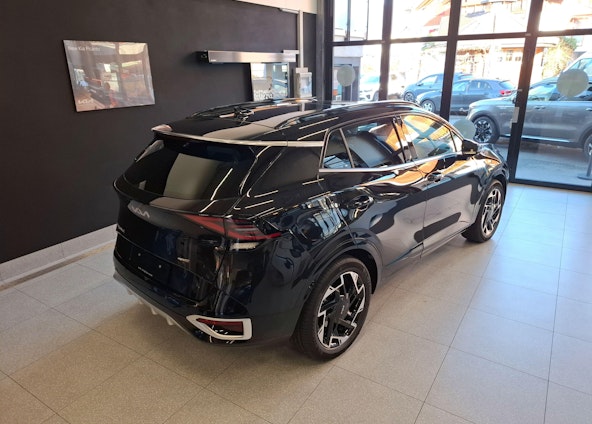 Vehicle image 4 Vehicle image 4