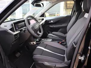 Opel Frontera 1.2 T HEV 145 GS