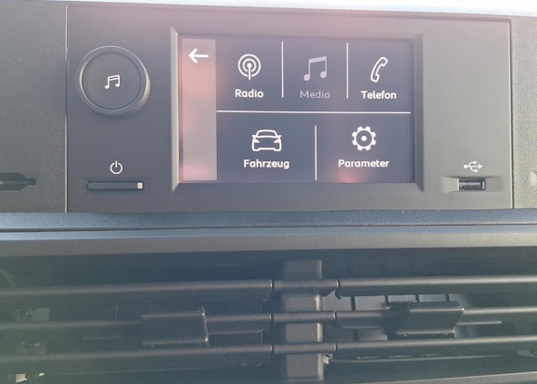 Vehicle image 17 Vehicle image 17