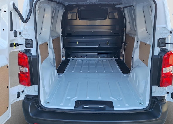 Vehicle image 11 Vehicle image 11