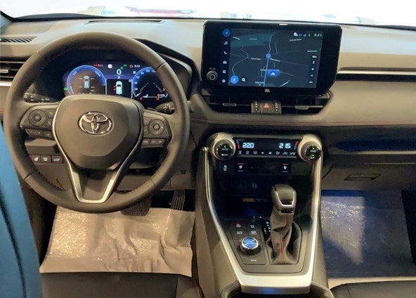 Vehicle image 4 Vehicle image 4