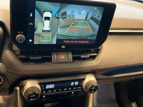 Vehicle image 3 Vehicle image 3