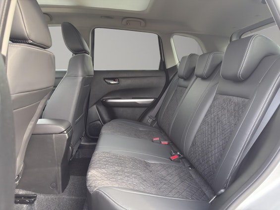 Vehicle image 7 Vehicle image 7