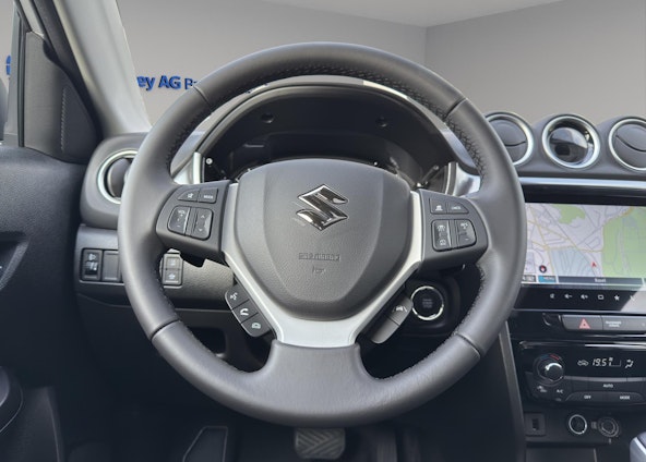 Vehicle image 4 Vehicle image 4