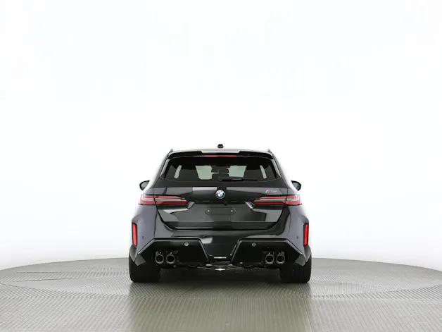 BMW M5 xDrive Touring