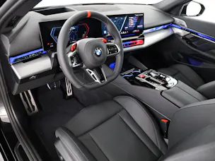 BMW M5 xDrive Touring