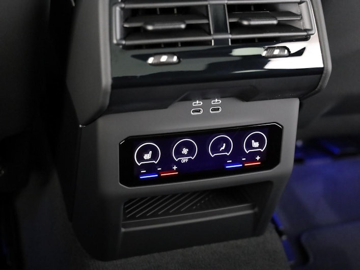 Vehicle image BMW 5 SERIES