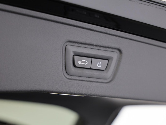 Vehicle image BMW 5 SERIES