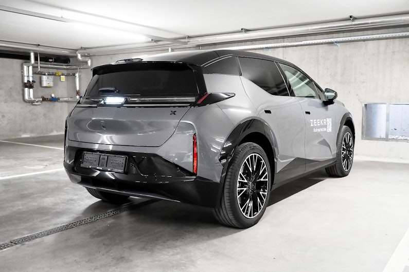 Vehicle image ZEEKR 7X