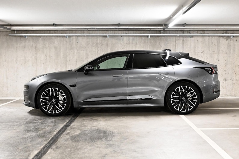 Vehicle image ZEEKR 001