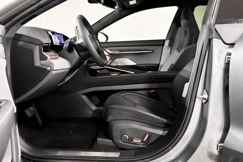 Vehicle image ZEEKR 001