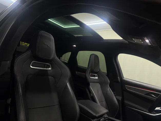 Jaguar F-Pace 3.0 P400 R-Dynamic MHEV HSE AWD