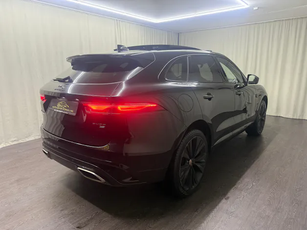 Jaguar F-Pace 3.0 P400 R-Dynamic MHEV HSE AWD