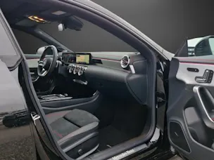 Mercedes-Benz CLA 220 d 8G-DCT