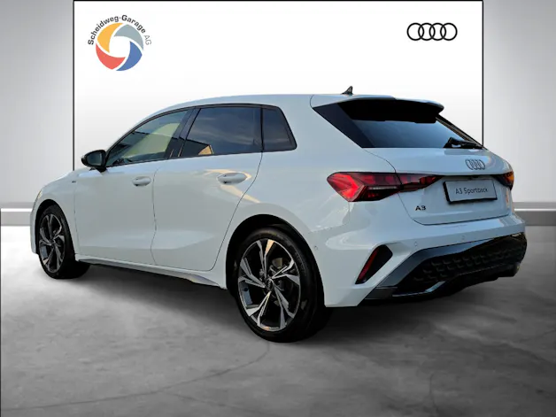 Audi A3 Sportback TFSI 110 kW S line Attraction S tronic