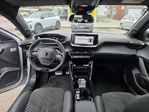 Peugeot 208 1.2 Hybrid GT