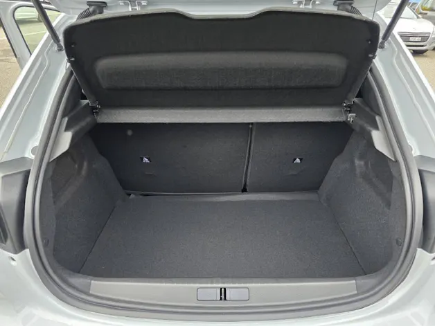 Peugeot 208 1.2 Hybrid GT