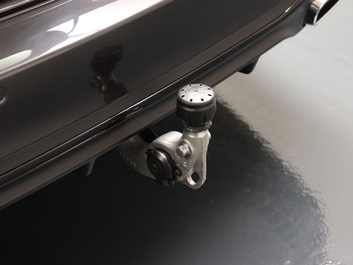 Vehicle image MERCEDES-BENZ C 220