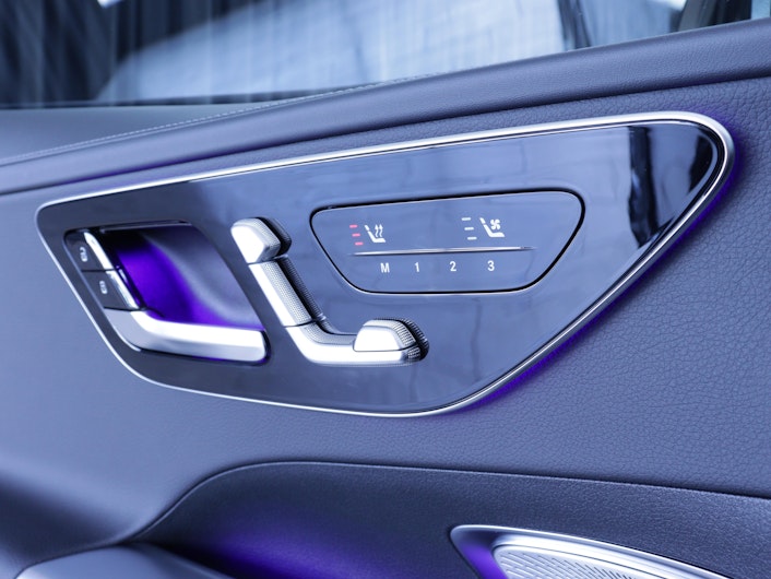 Vehicle image MERCEDES-BENZ C 220