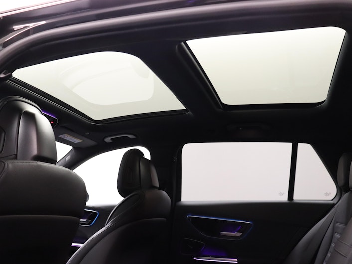 Vehicle image MERCEDES-BENZ C 220