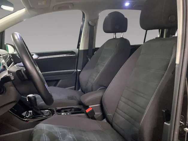 VW Touran 2.0 TDI SCR Highline DSG