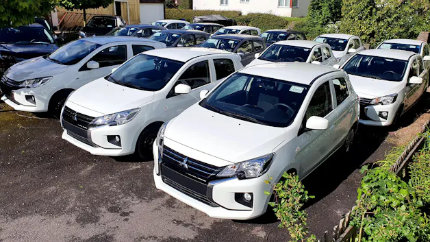 Mitsubishi Helvetia Star Automat mit Rückfahrkamera
