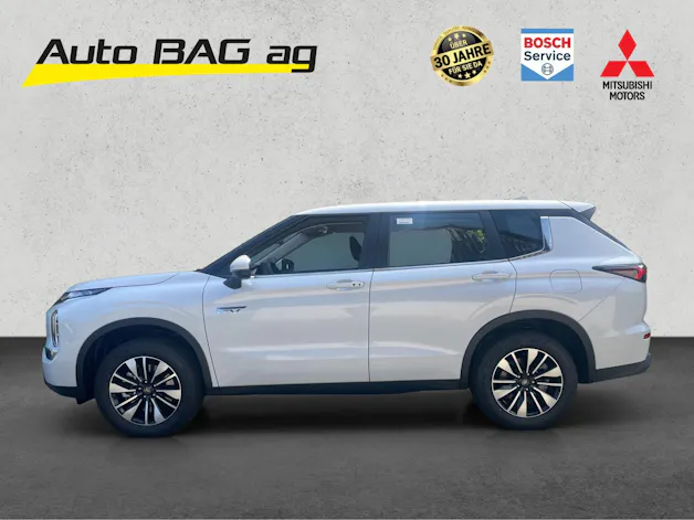 Mitsubishi Outlander 2.4 PHEV Inform 4x4