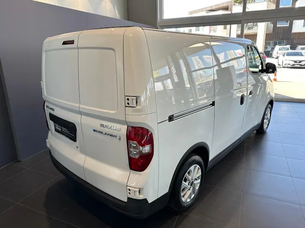 Maxus eDELIVER 3 Kastenaufbau L1H1 50kWh