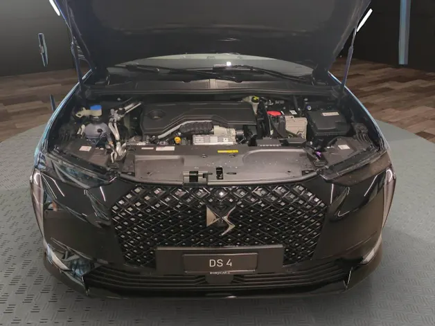 DS Automobiles AUTOMOBILES DS 4 1.2 MHEV Ligne Noire