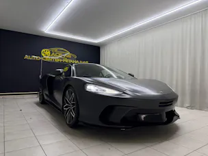 McLaren GT