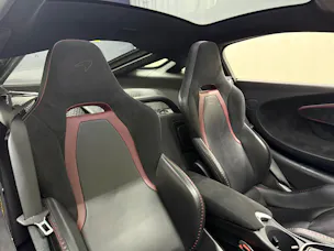 McLaren GT