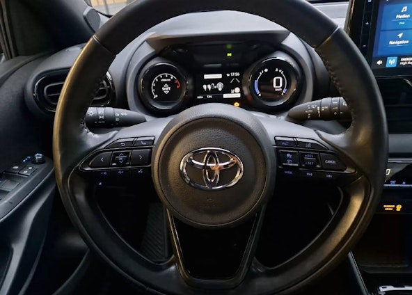 Vehicle image 15 Vehicle image 15