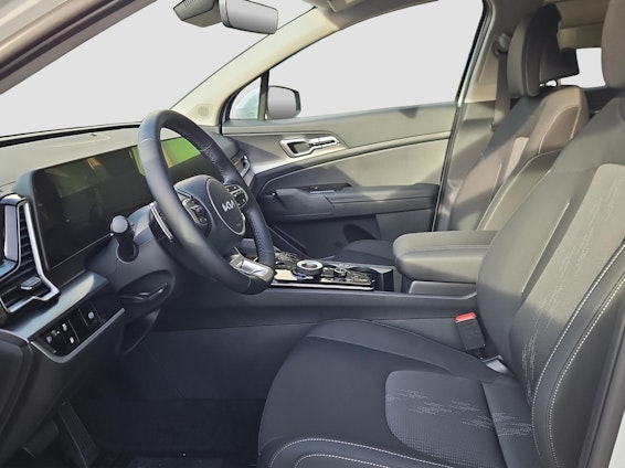 Vehicle image 4 Vehicle image 4