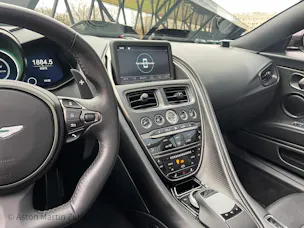 Aston Martin DBS Superleggera Volante 5.2 V12 Bi-Turbo