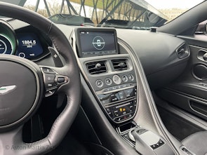 Vehicle image ASTON MARTIN DBS Superleggera Volante 5.2 V12 Bi-Turbo