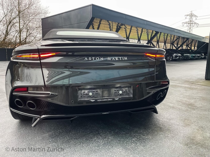 Vehicle image ASTON MARTIN DBS