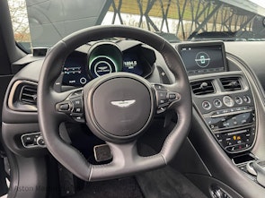 Vehicle image ASTON MARTIN DBS Superleggera Volante 5.2 V12 Bi-Turbo