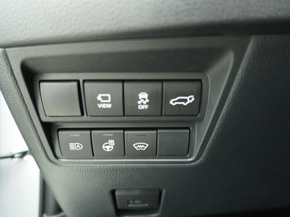 Vehicle image 16 Vehicle image 16