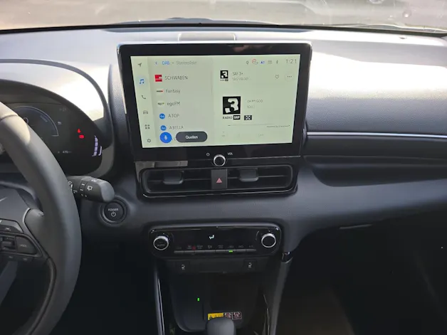 Toyota Yaris 1.5 VVT-i HSD Trend