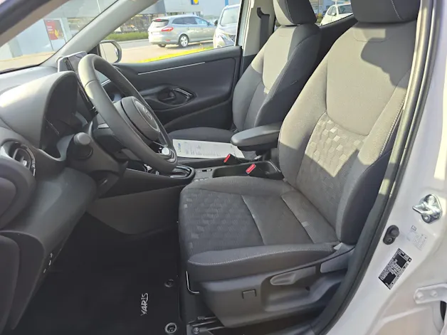 Toyota Yaris 1.5 VVT-i HSD Trend