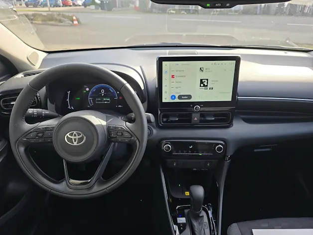 Toyota Yaris 1.5 VVT-i HSD Trend