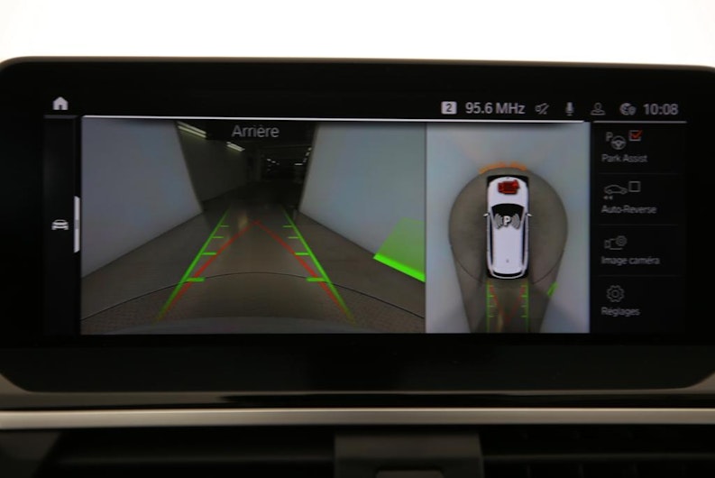 Vehicle image BMW iX3