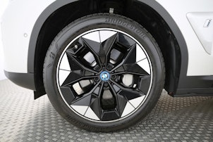 Vehicle image BMW iX3 E-Motor