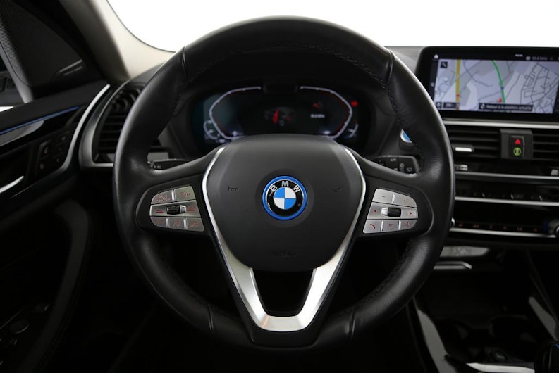 Vehicle image BMW iX3