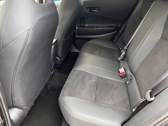 Vehicle image 10 Vehicle image 10